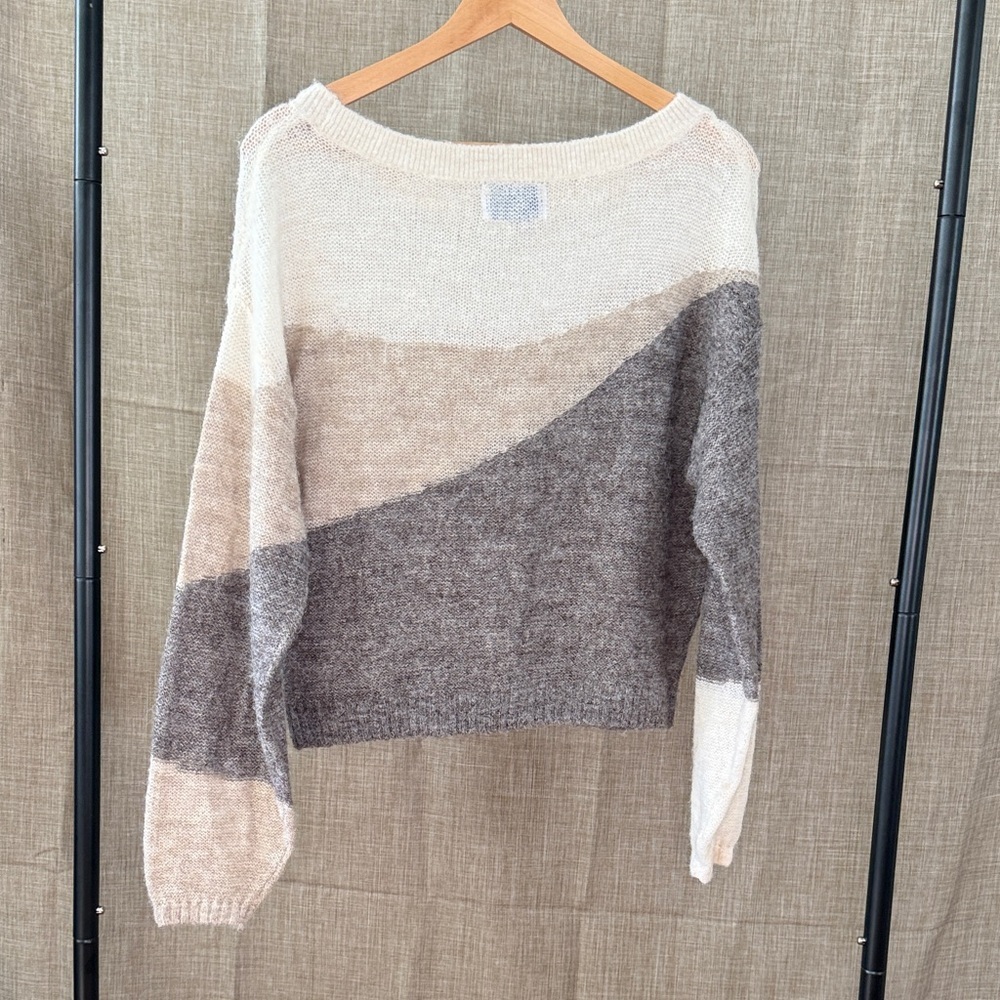 Old Navy Colorblock Cozy Sweater | Size S | Neutral Taupe & Cream - Picture 5 of 9